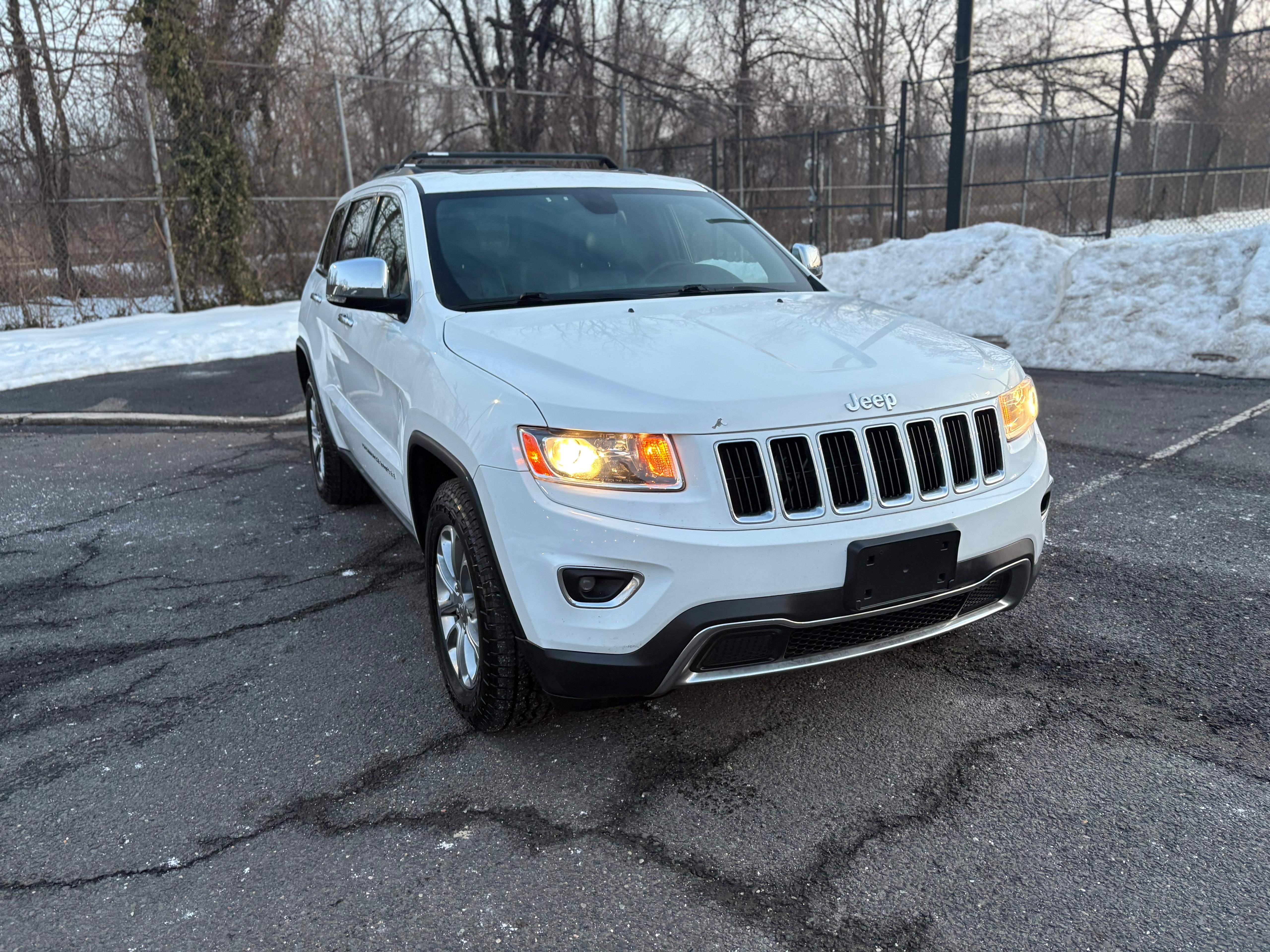 Vehicle photo 2