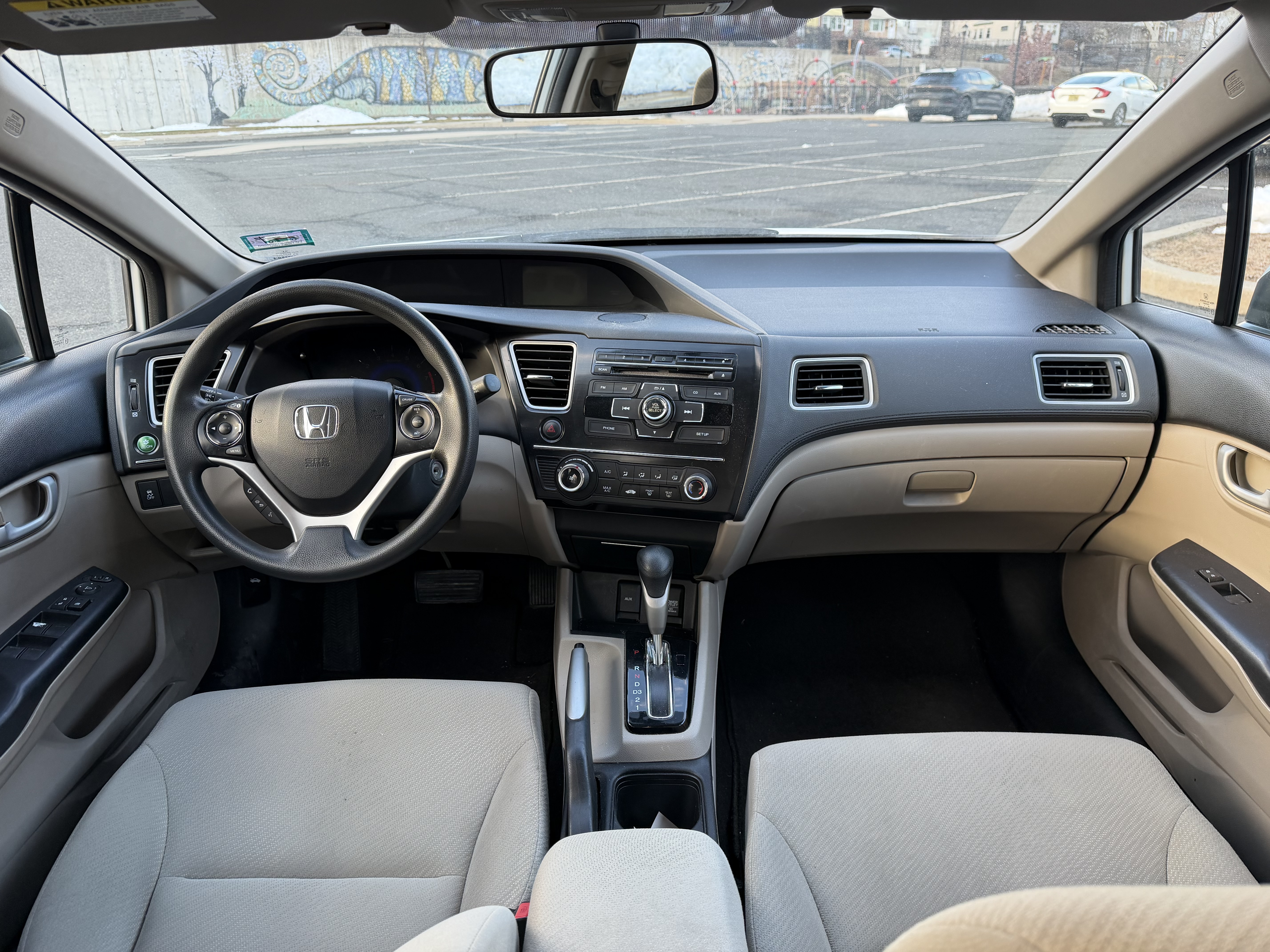 Vehicle photo 11