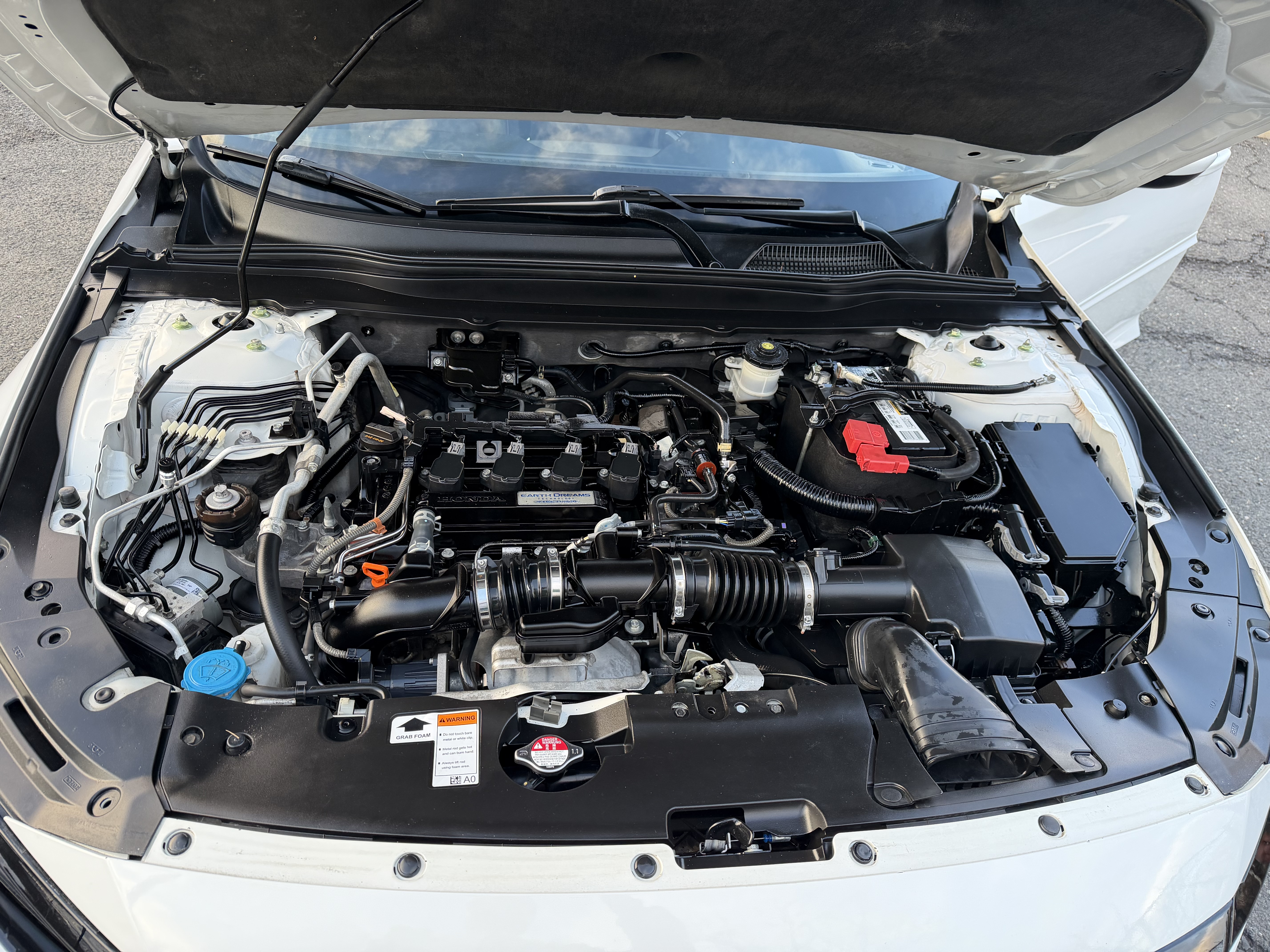 Vehicle photo 13